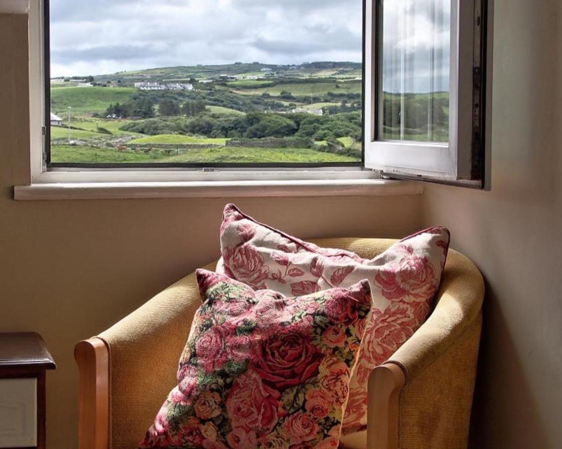 Wild Atlantic Lodge Bed & Breakfast Lahinch Exterior photo